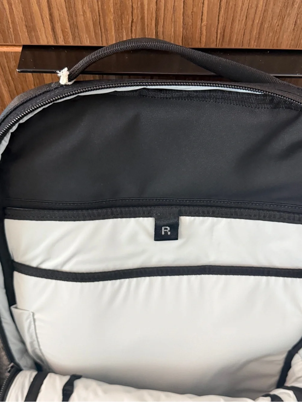 Pakt everyday sling